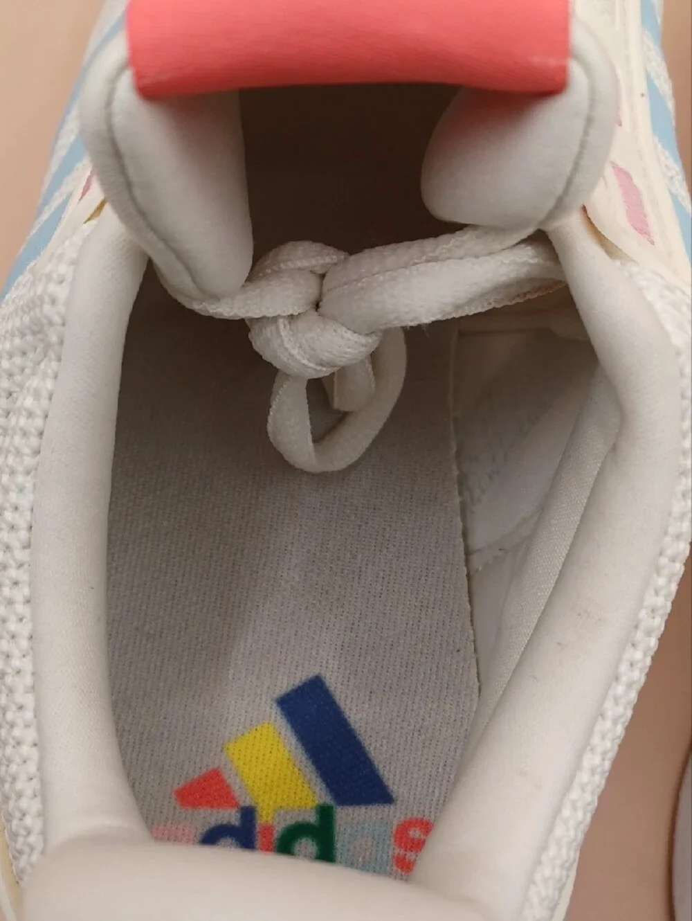 NWOB Adidas Racer TR21 Running Shoes-Cream MultiColor Women Size 9 US GZ1992